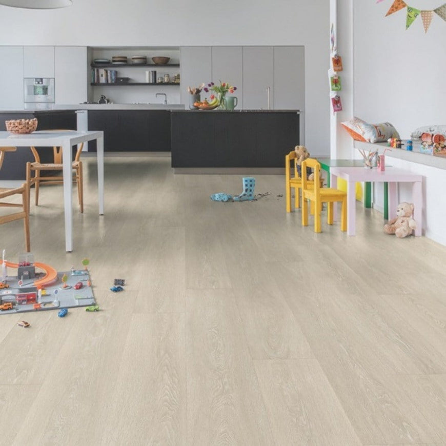 Quick Step Majestic Valley Oak Light Beige Laminate Flooring 9.5mm MJ3554